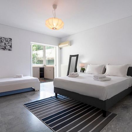 Central 3Bd Apt. Near Acropolis Athen Eksteriør billede