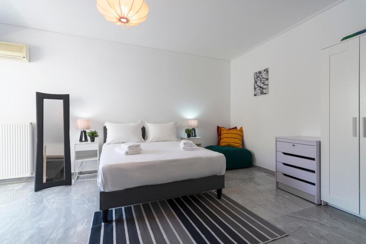 Central 3Bd Apt. Near Acropolis Athen Eksteriør billede